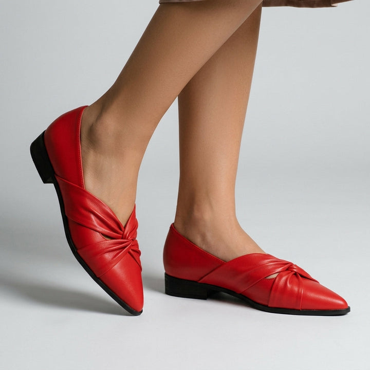 Nia Knotted Pointed Flat