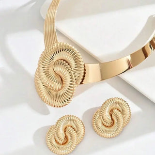 Contour Medallion Collar Necklace