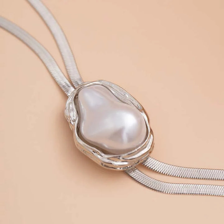 Contour Pearl Drop Necklace