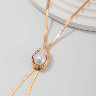 Contour Pearl Drop Necklace