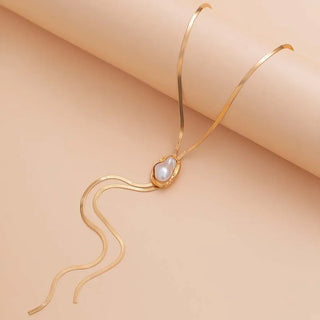 Contour Pearl Drop Necklace