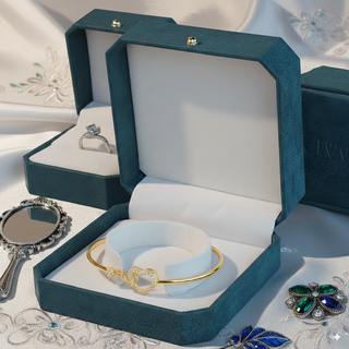 A Link That Can Never Be Undone Bracelet