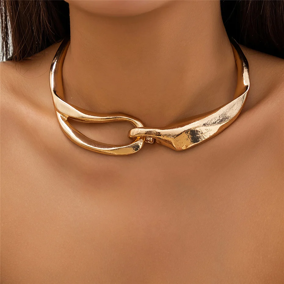 Bold Textured Collar Necklace