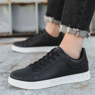 Felix | Leather-Look Court Sneaker