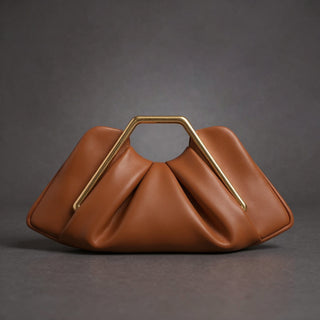 La Courbe Clutch