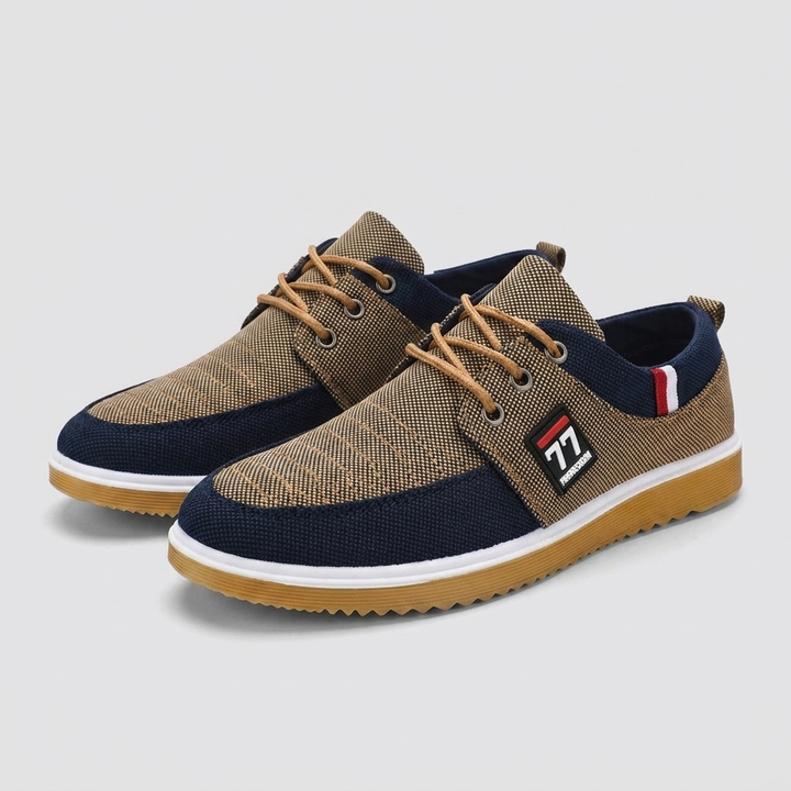 Tobias | Canvas Badge Sneaker